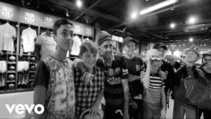 Dappy shows off his tekkers with new video 